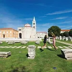 Gorgeous Home In Zadar