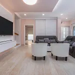 度假居 Gorgeous Home In Zadar *