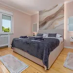 Gorgeous Home In Zadar