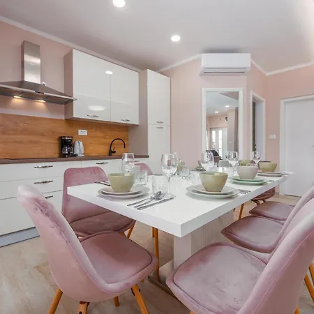 Amazing In With Wifi *